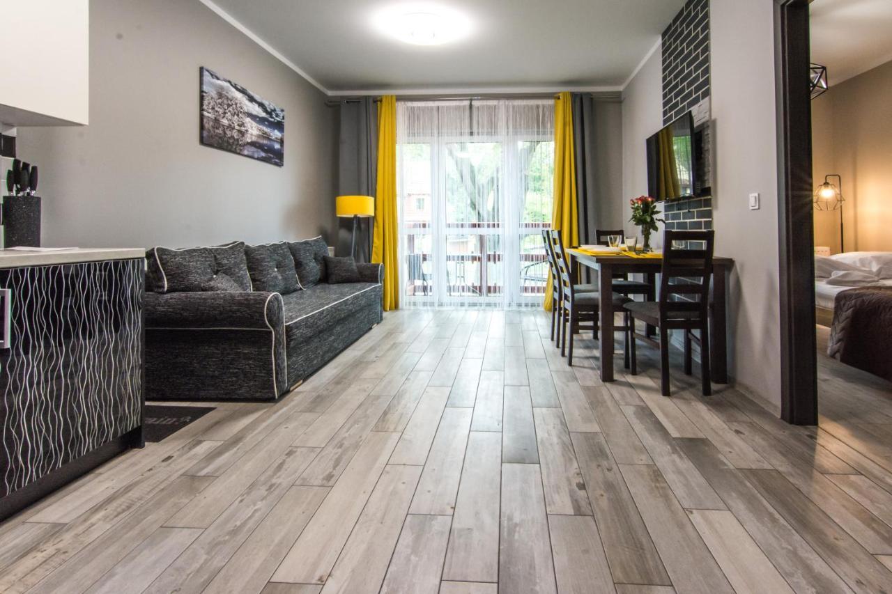Apartamenty Izerskie - Ul. Sienkiewicza 9 Świeradów-Zdrój エクステリア 写真